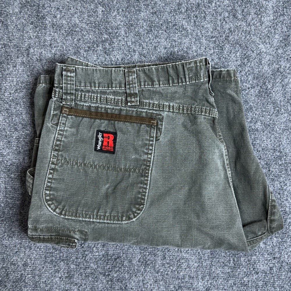 Wrangler Riggs Mens Cargo Shorts 42 Workwear Ranger Green Ripstop Carpenter